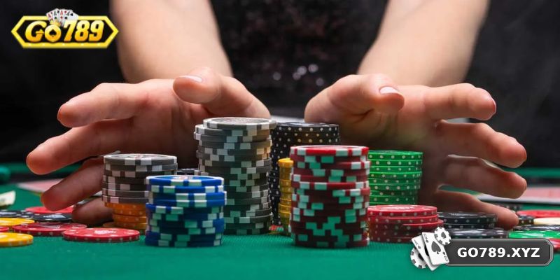 Poker Online - Hướng Dẫn Cách Chơi Và Mẹo Thắng Tại GO789 2 Ván chơi Poker diễn ra theo 3 vòng